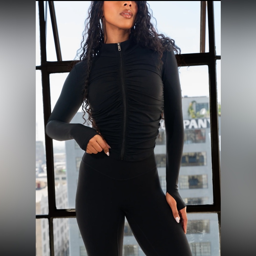Vitality Cloud Gather Jacket-size large